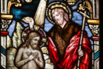 Taufe des Herrn_church-window-1016443_by_didgeman_cc0-gemeinfrei_pixabay_pfarrbriefservice